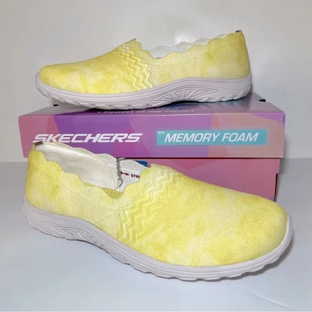 Skechers Reggae Fest Umpire Knit Scalloped Slip-On Shoes